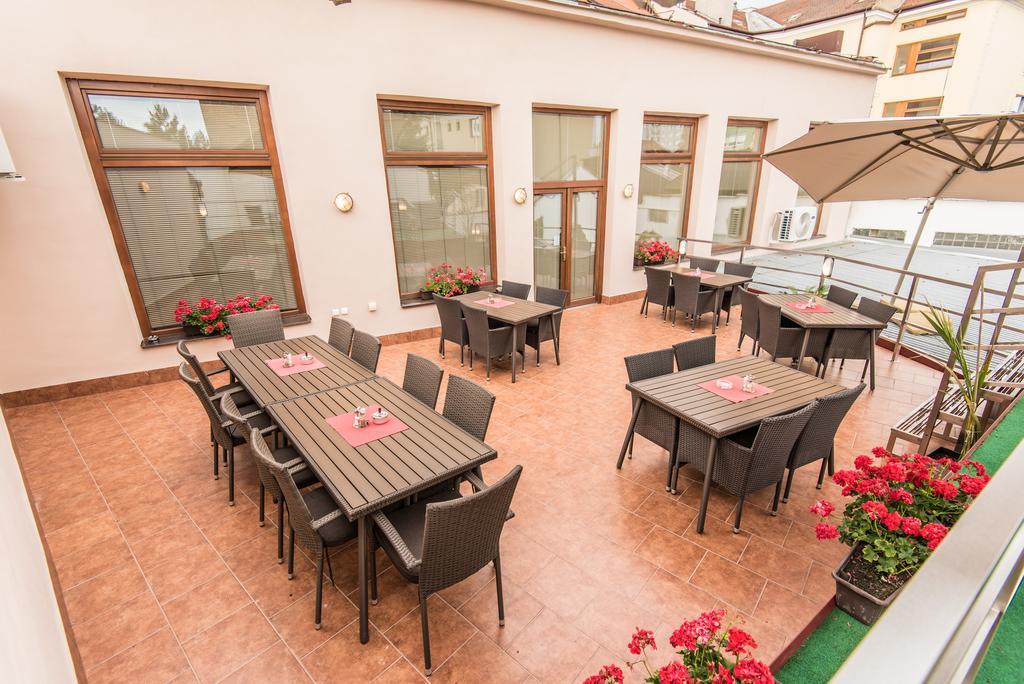 Hotel Grand Uherské Hradiště Kültér fotó
