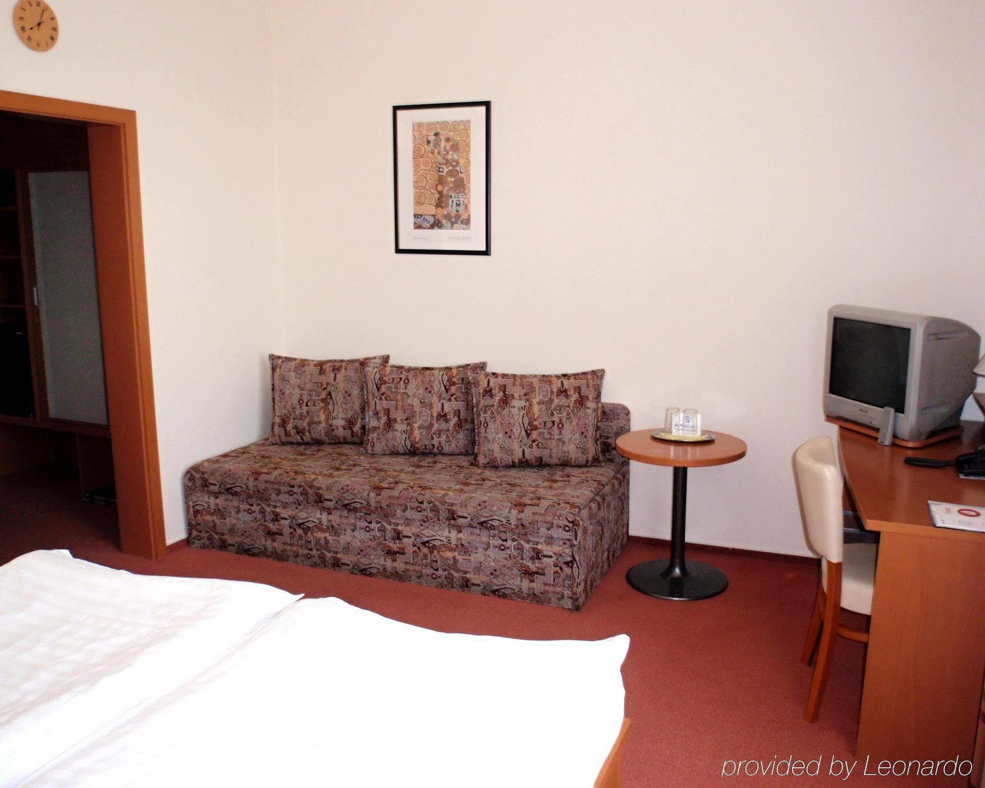 Hotel Grand Uherské Hradiště Szoba fotó