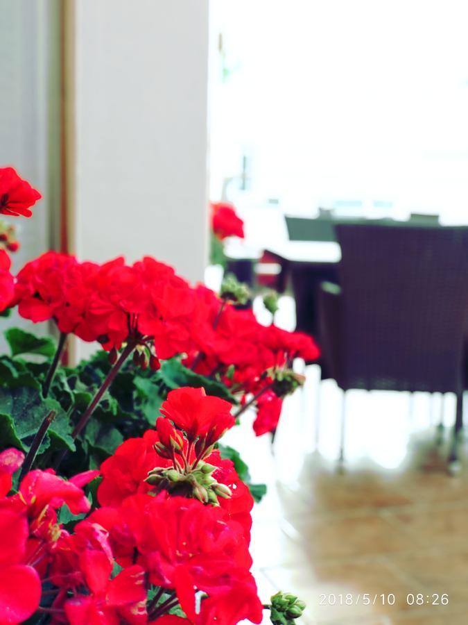 Hotel Grand Uherské Hradiště Kültér fotó