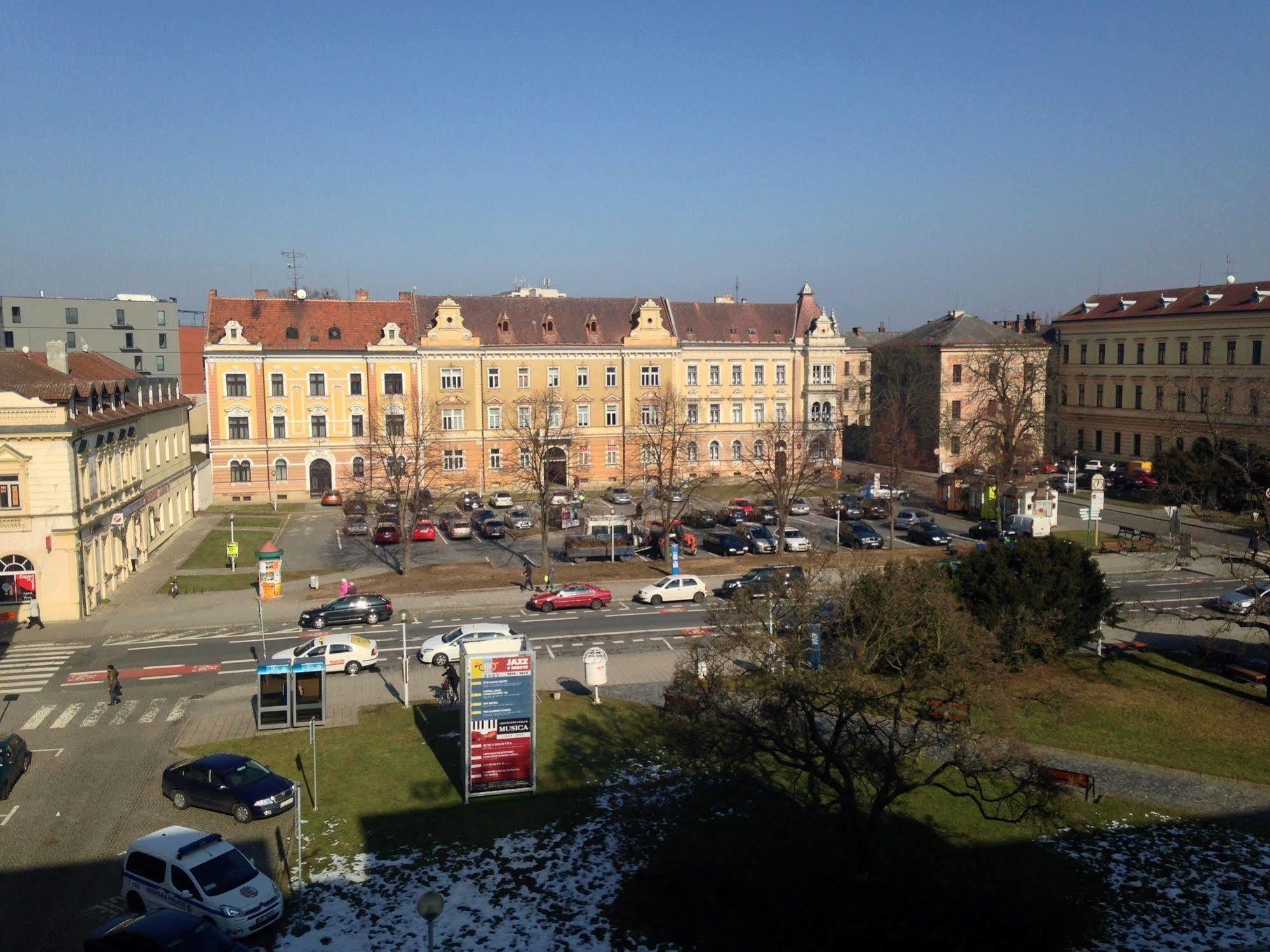 Hotel Grand Uherské Hradiště Kültér fotó